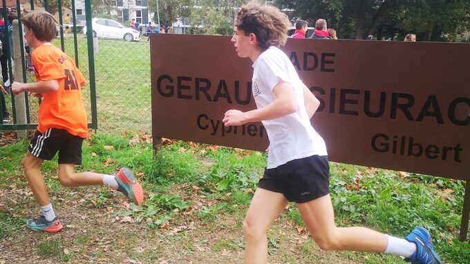 Axel FAURÉ lors du CROSS départemental à Lézat 
